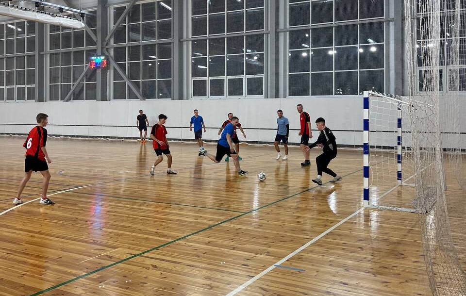 РОЧС разгромил Колледж со счетом 15:0 в матче по мини-футболу