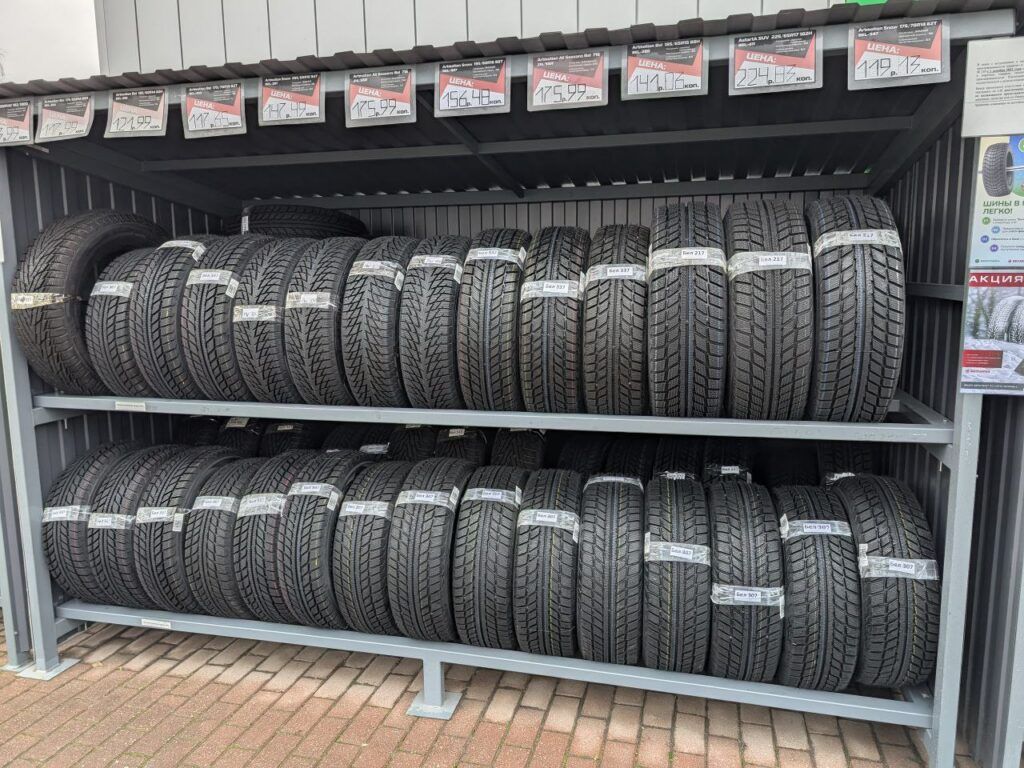 Рейд по автомагазинам. Рассказываем, где в Узде купить зимние шины