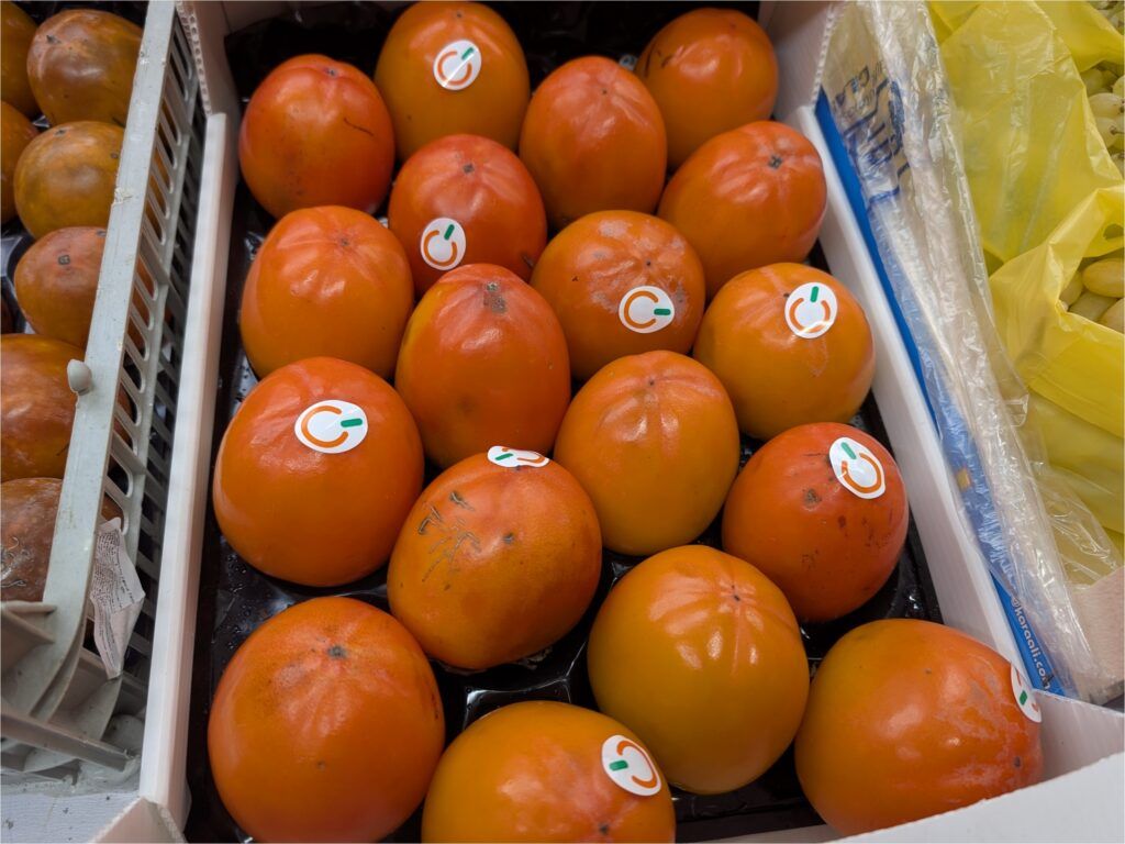 Сладкая осень. Проверяем цены и пробуем хурму в Узде