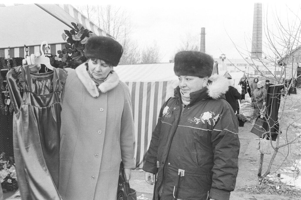 Ретрофото. Шопинг нулевых