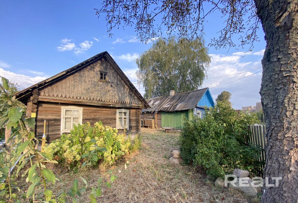 Два дома по цене одного продаются в Узденском районе