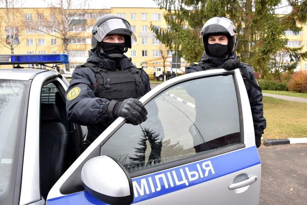 сотрудники Департамента охраны