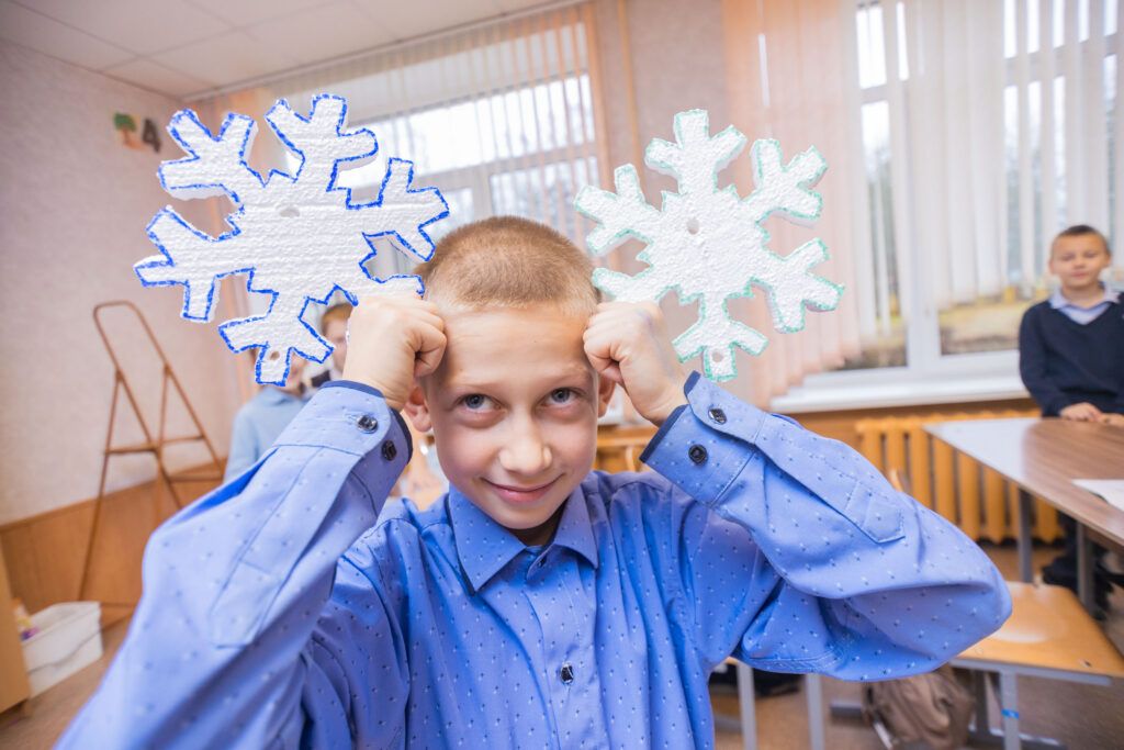 Волшебство своими руками. Третьеклассники Хотлянской школы создают зимнюю сказку
