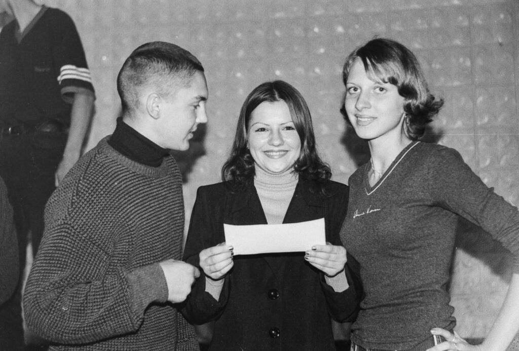 Ретрофото. За секунду до ответа