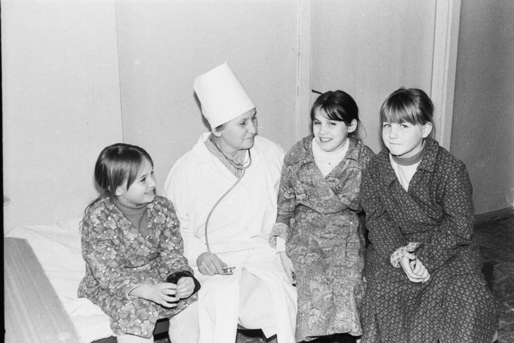 Ретрофото. Детский доктор