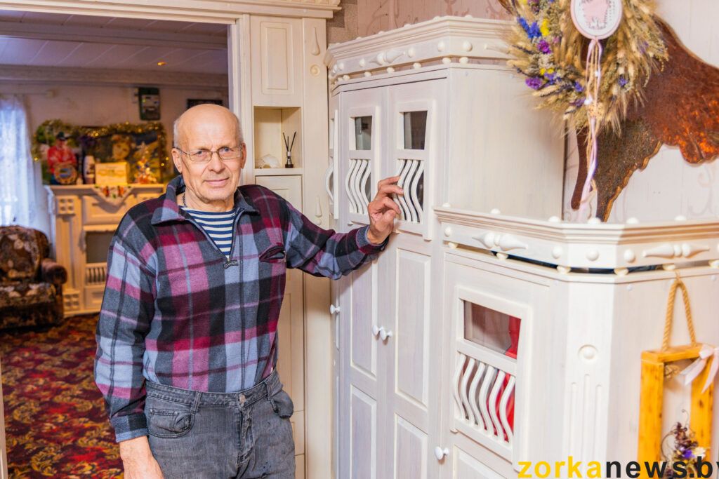 Эксклюзивную мебель изготавливает житель Узденщины