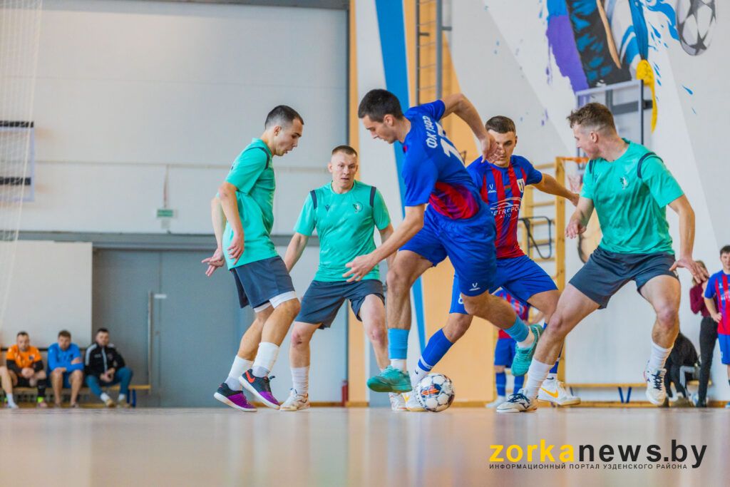 чемпионат по футболу