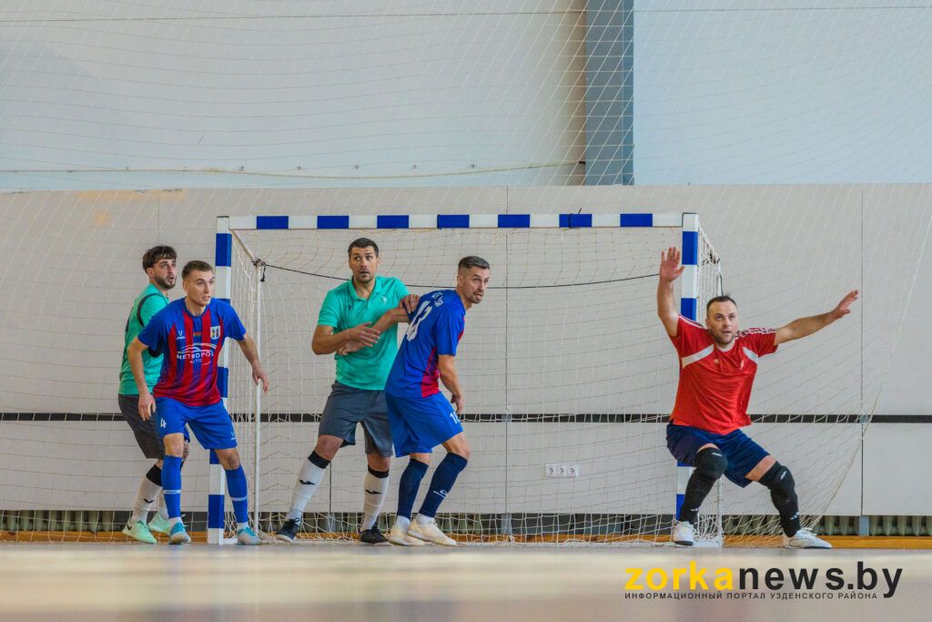 игра в футбол