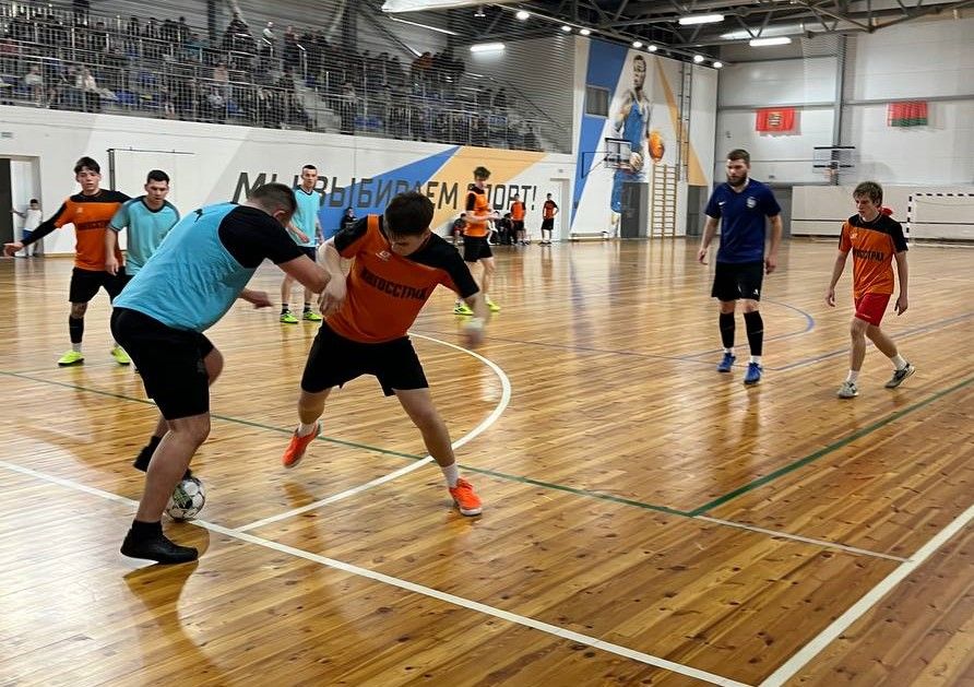 Районный чемпионат по мини-футболу в Узде: обзор 11 тура