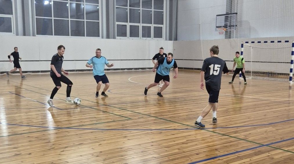 С восьмикратным преимуществом. Результаты и лучшие моменты матча по футболу на Узденщине