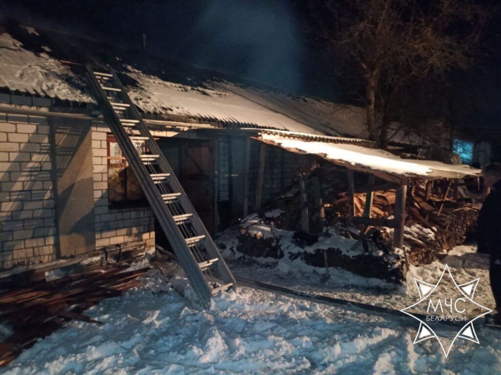 Пожар из-за короткого замыкания электропроводки произошел в Узде