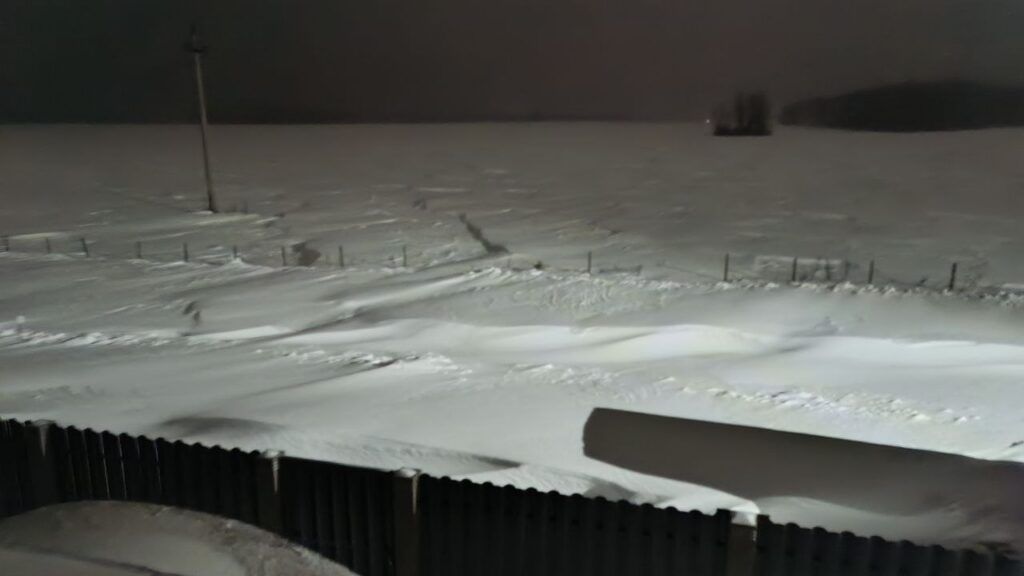 дорога в снегу