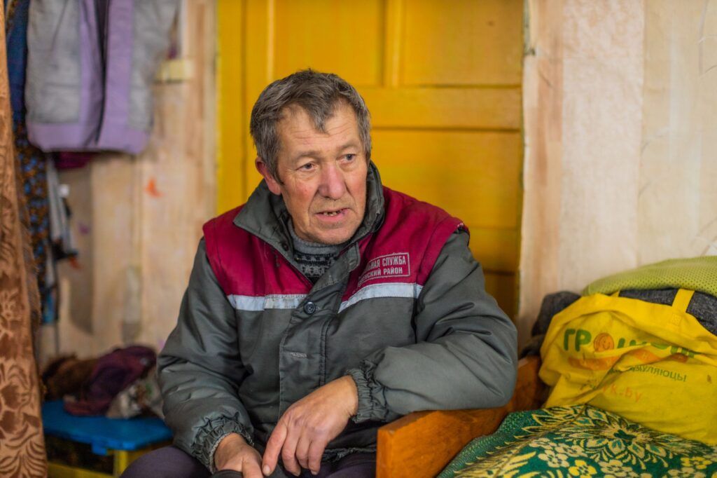 Соцработник из Прусиново рассказал, как любит людей, природу и Бога