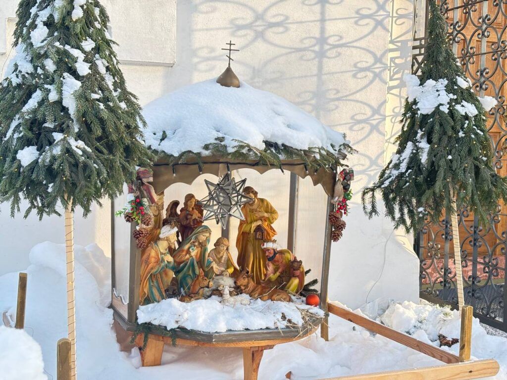 Святой воды хватит всем. Узнали, когда приходить за Крещенской водой в Узде