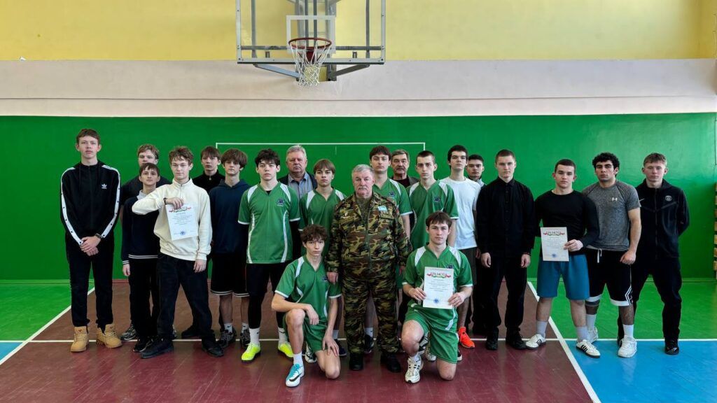 школьники городских школ