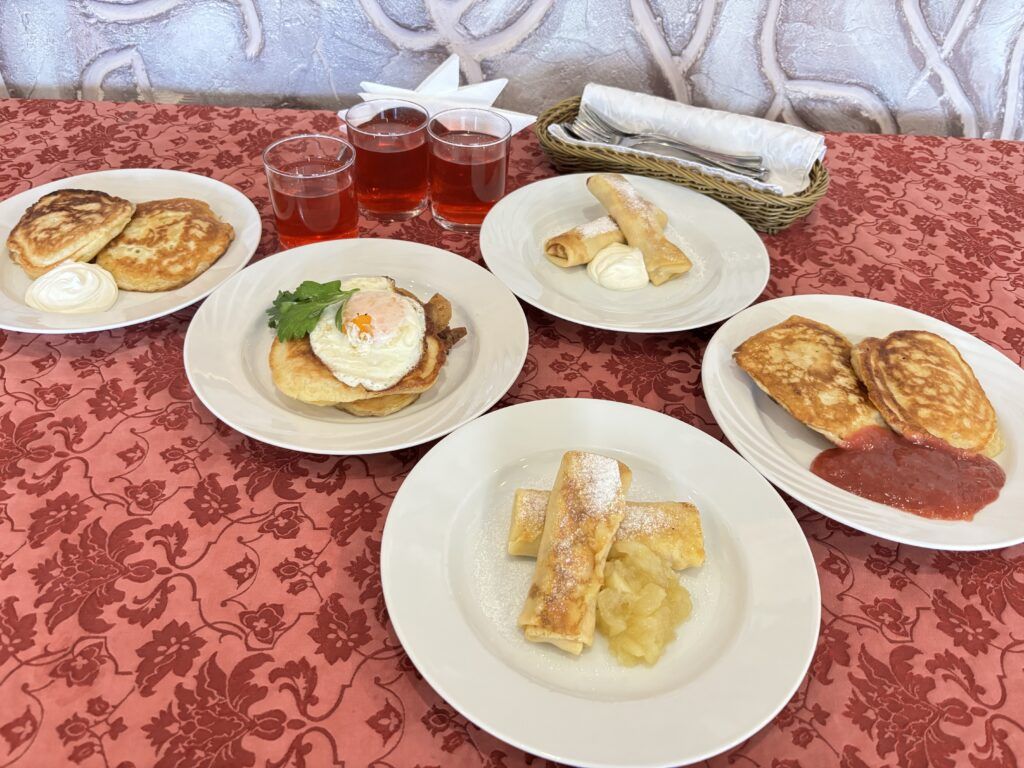 Пять видов масленичных блинов предлагает ресторан в Узде