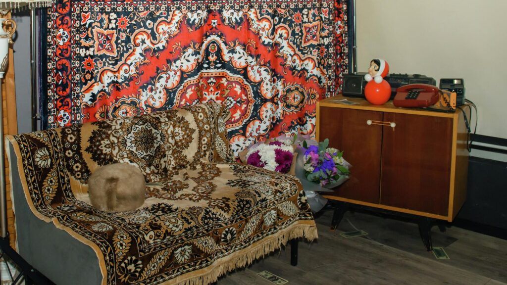 ковер на стене