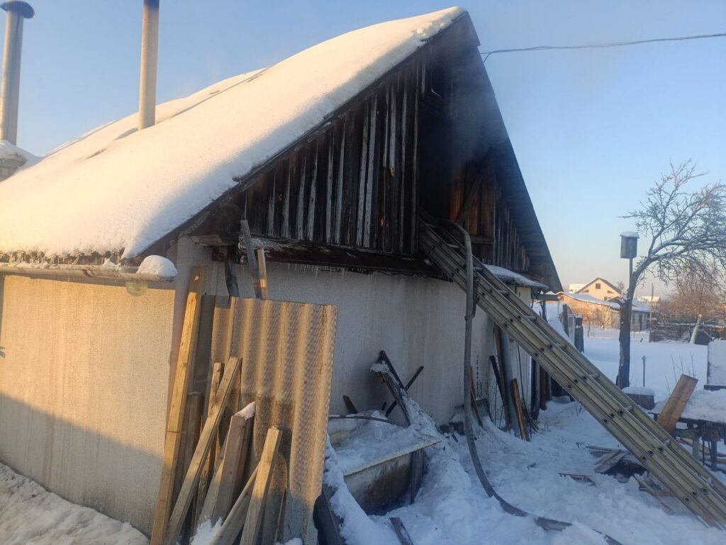 В Узде горела баня