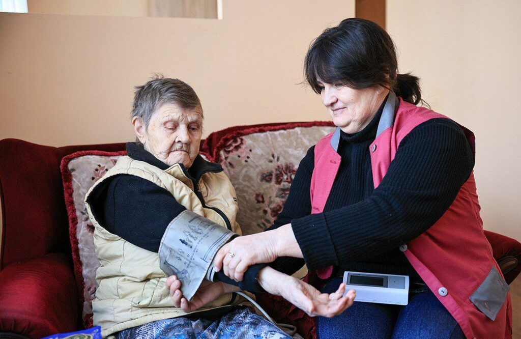 Уникальный проект в Беларуси. Одинокие пенсионеры могут получить комфортное жилье с поддержкой