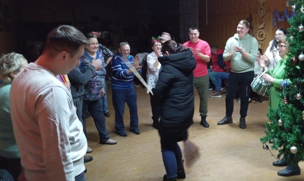 Почему растет популярность ретро-дискотек, узнали у работников культуры Узденщины