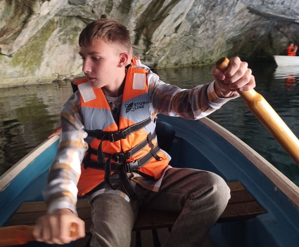 юноша в лодке