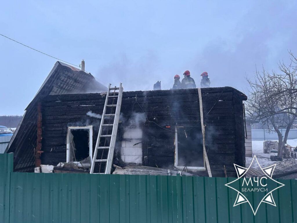 Дача сгорела в Узденском районе