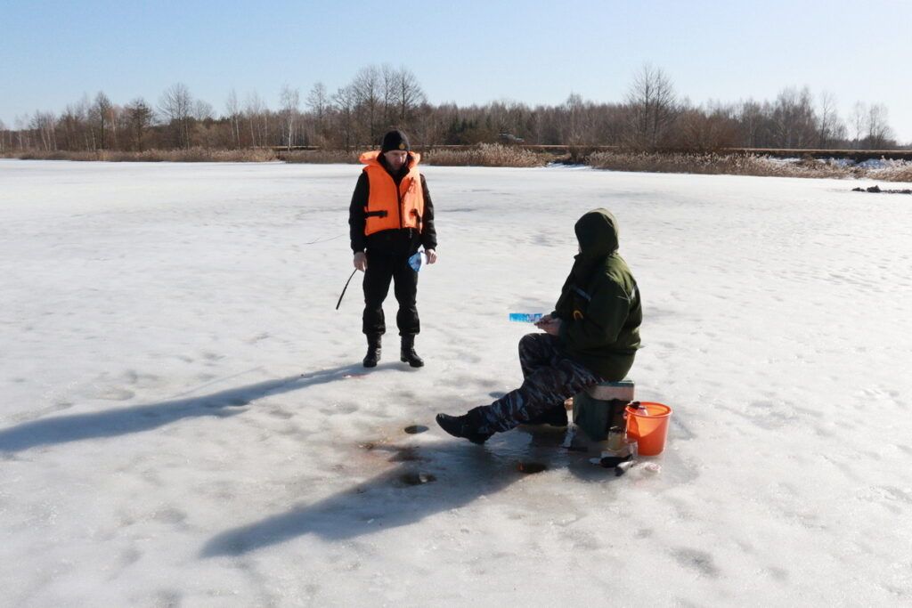 Рейд по тонкому льду: как спасатели Узденщины проводят профилактику трагедий на воде