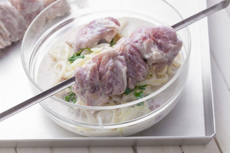 шашлык с кефирным маринадом