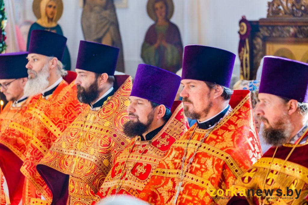 Может ли женщина быть священником: ответ узнали у священника