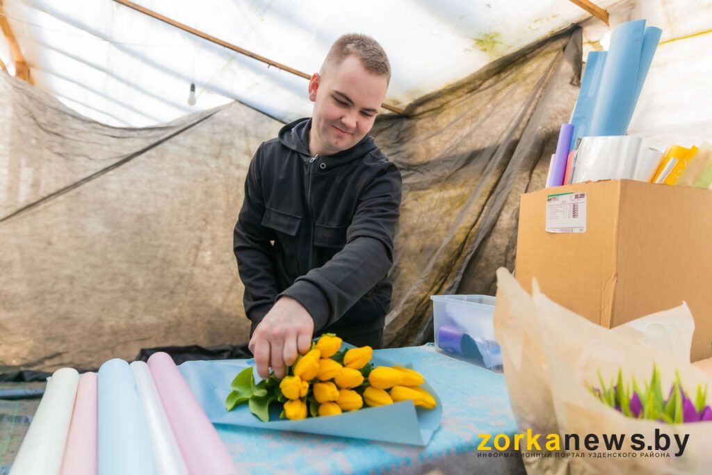букет желтых тюльпанов