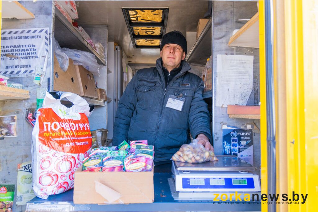 Почему любят и ценят автолавку в деревне Вирково