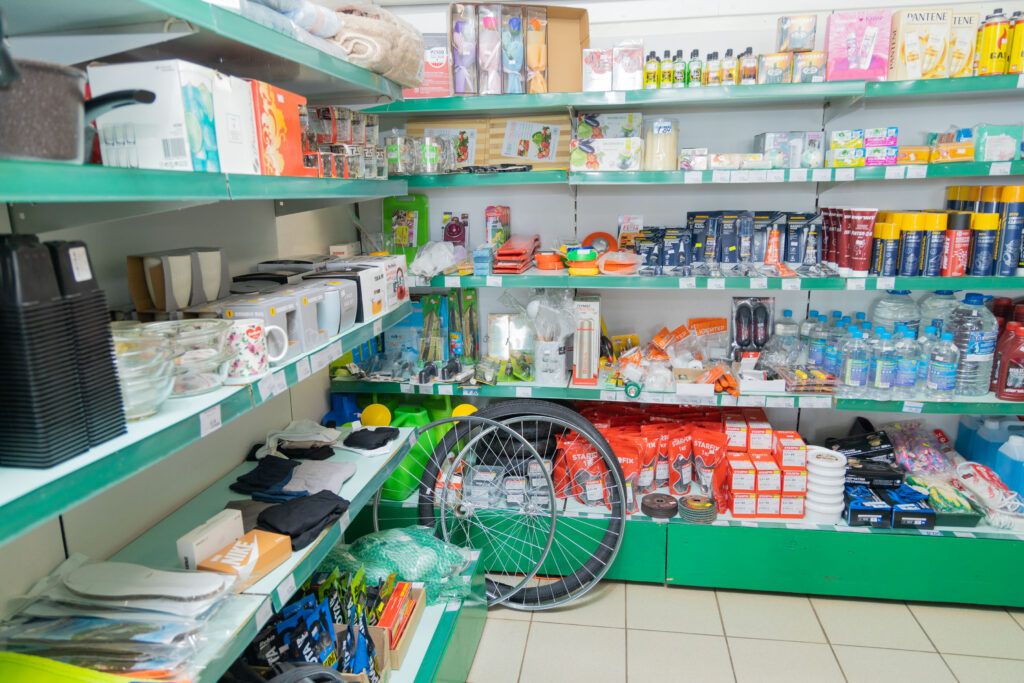 К дачному сезону готовы. Чем радует сельский магазин