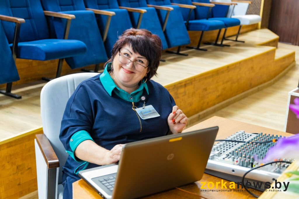 директор Озерсокго дома культуры