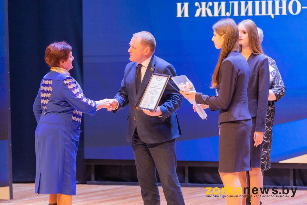 Дмитрий Колос