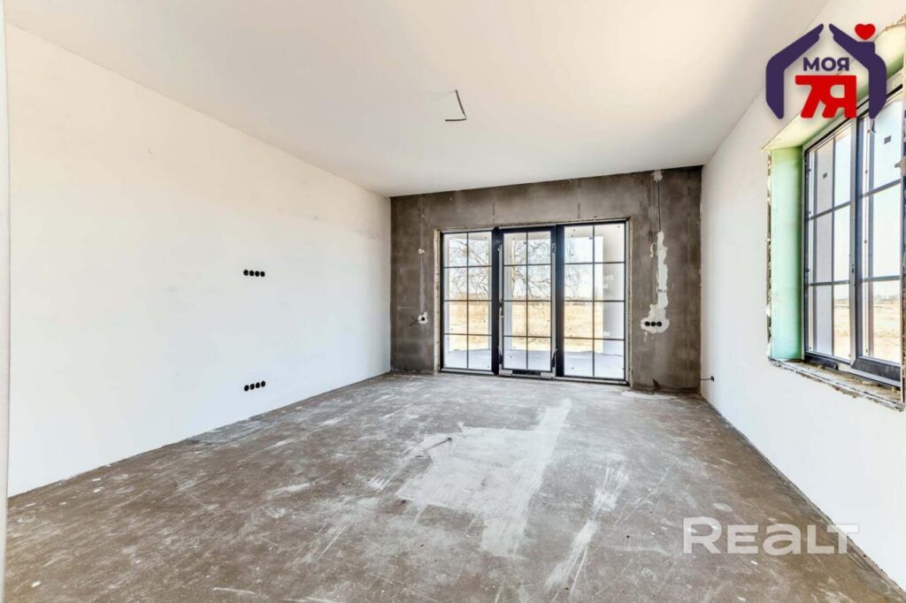 внутри котеджа