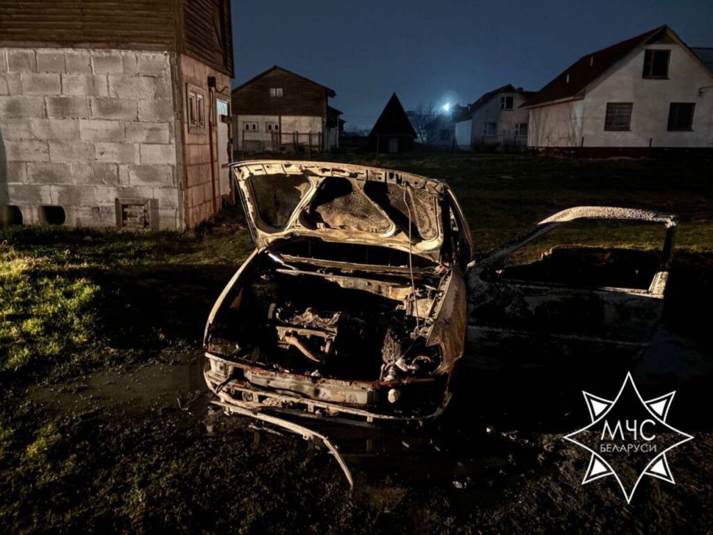 Машина сгорела дотла в Узденском районе