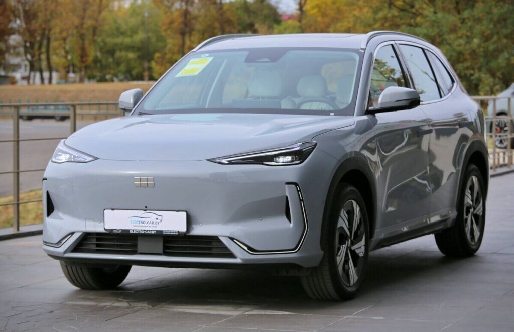 электрокар Джили