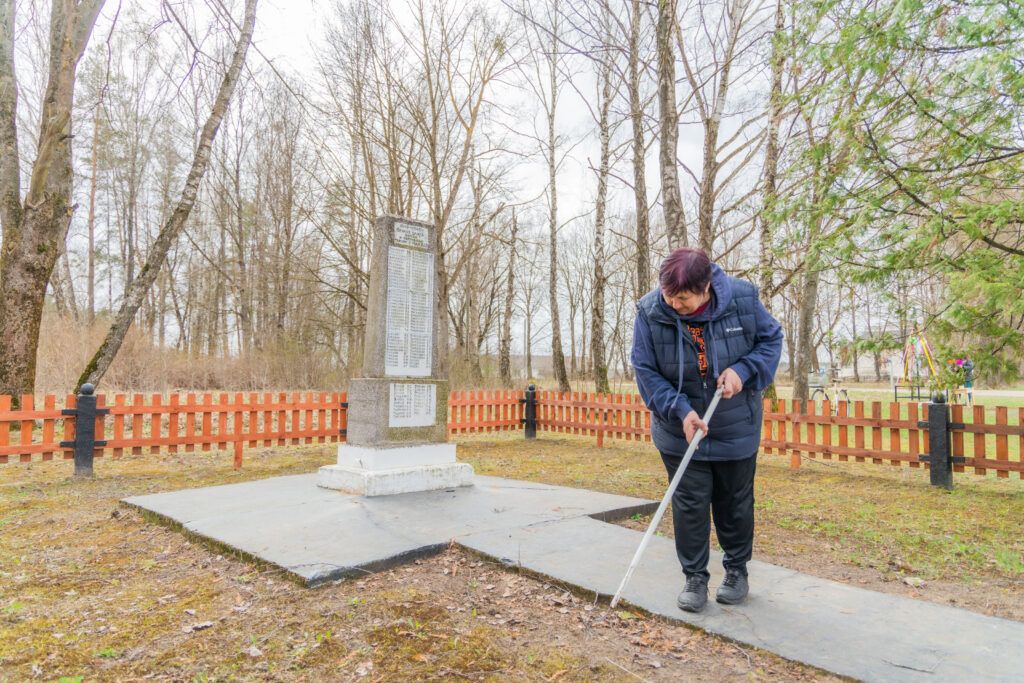 уход за пямятником