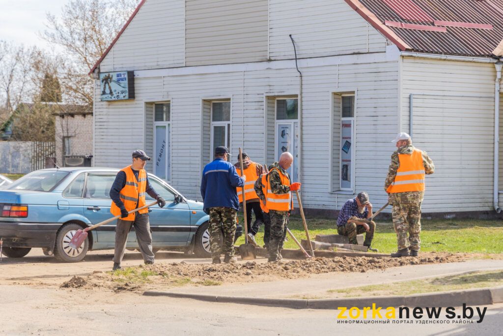 уборка возле редакции