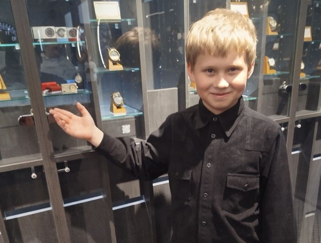 Школьники из Зенькович посетили Музей часового искусства