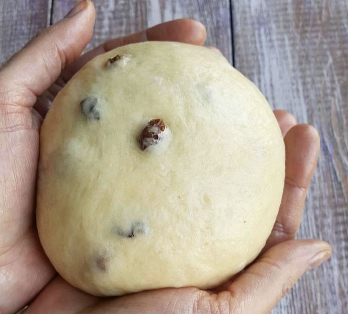 тесто в руках