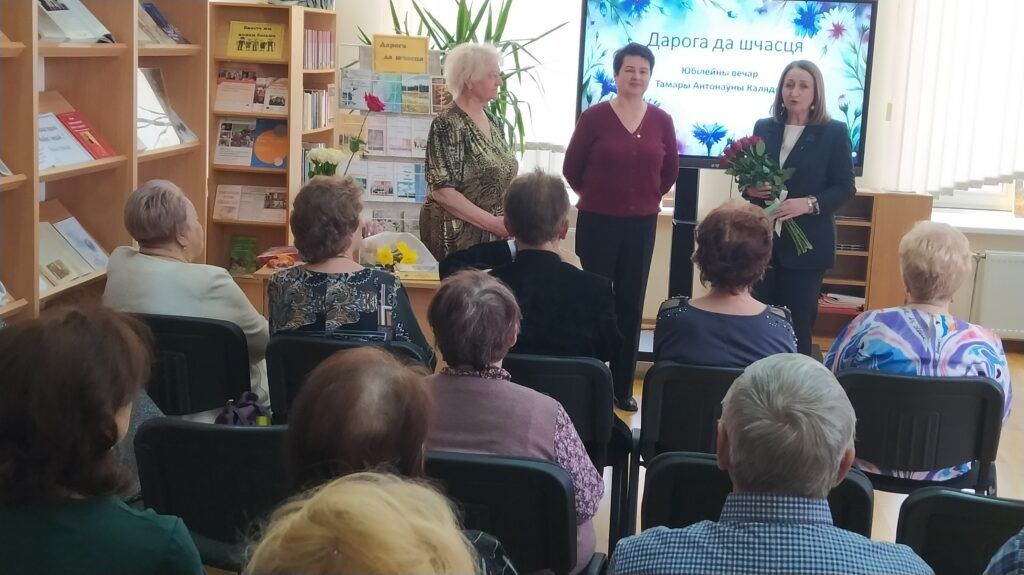 Стихи, юмор, философия: о чём еще пишет бывший банковский работник из Узды