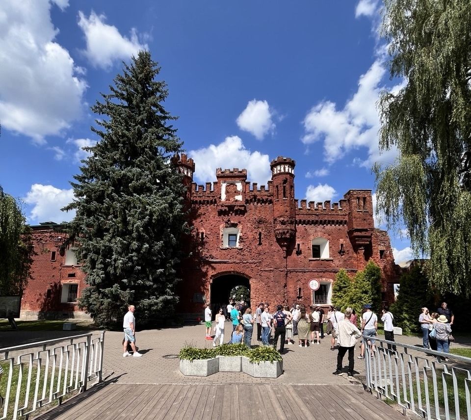 Куда поехать на майские праздники: узнали, почему Беларусь в топе у россиян