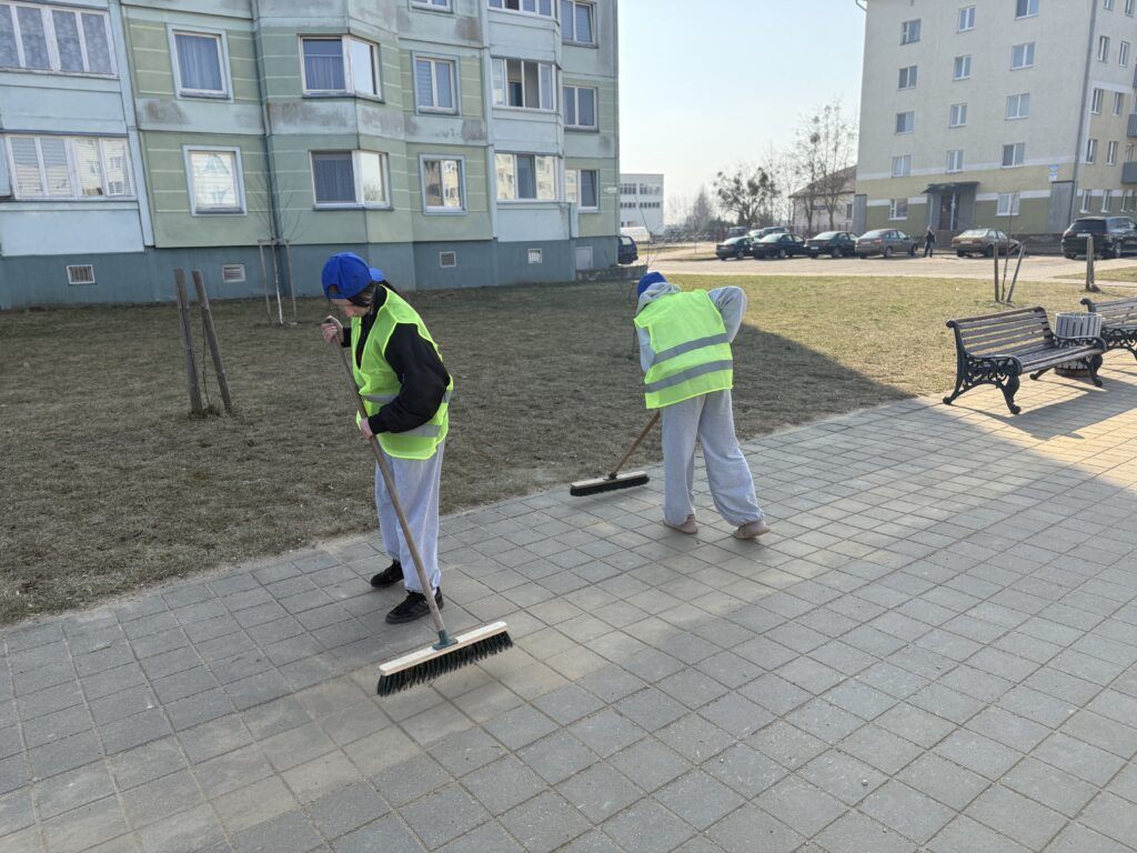 Работа для подростков в Беларуси: где можно и нельзя работать в 16–17 лет