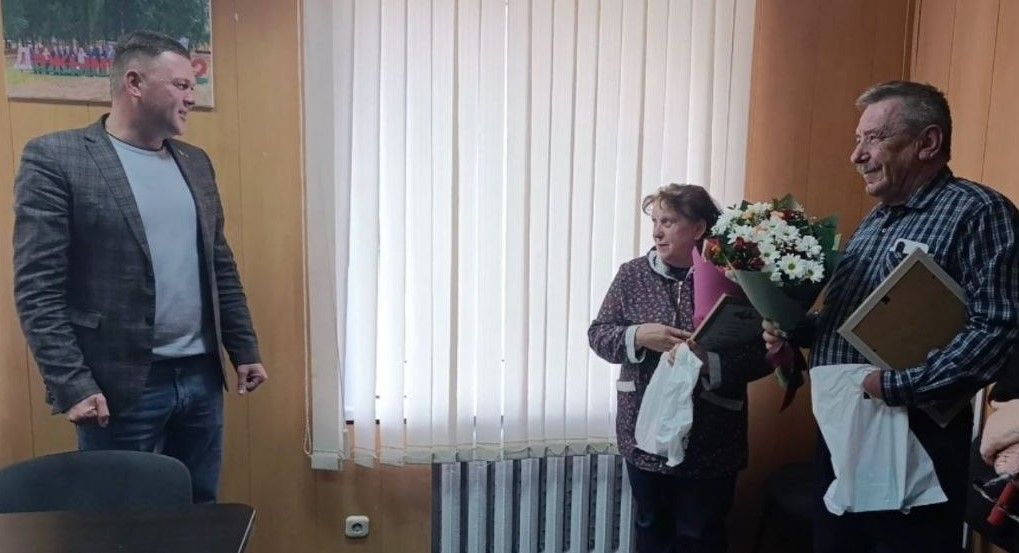 В совхозе «Городок» проводили на заслуженный отдых главного зоотехника и прораба