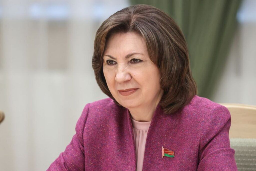 Наталья Кочанова поздравила с Праздником труда жителей Узденщины