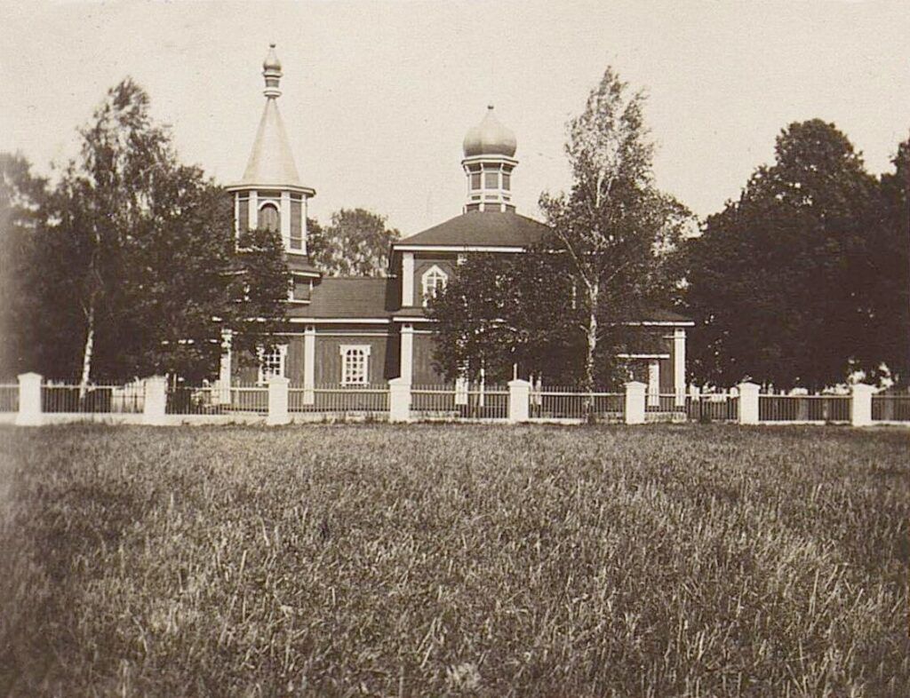 Как выглядела Церковь Рождества Пресвятой Богородицы в Литвянах: фото 1910-х годов