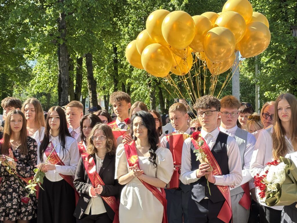 выпускники2