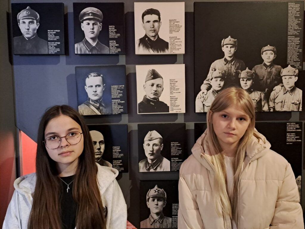 школьницы