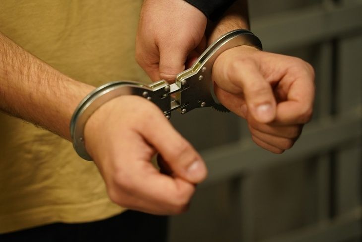 Житель Узды получил 5 лет строгого режима за нападение на милиционера и хранение марихуаны